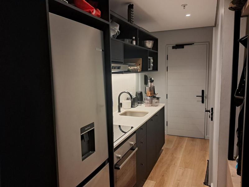 1 Bedroom Property for Sale in Sea Point Western Cape